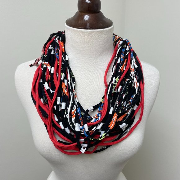 Infinity Scarf - Picture 1 of 2
